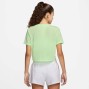 crop top nike